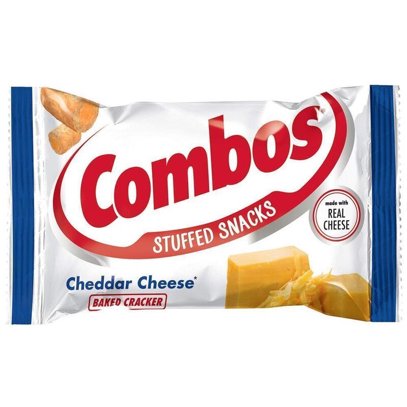 Combos Stuffed Snacks - Cheddar Cheese - 18 x 48,2g